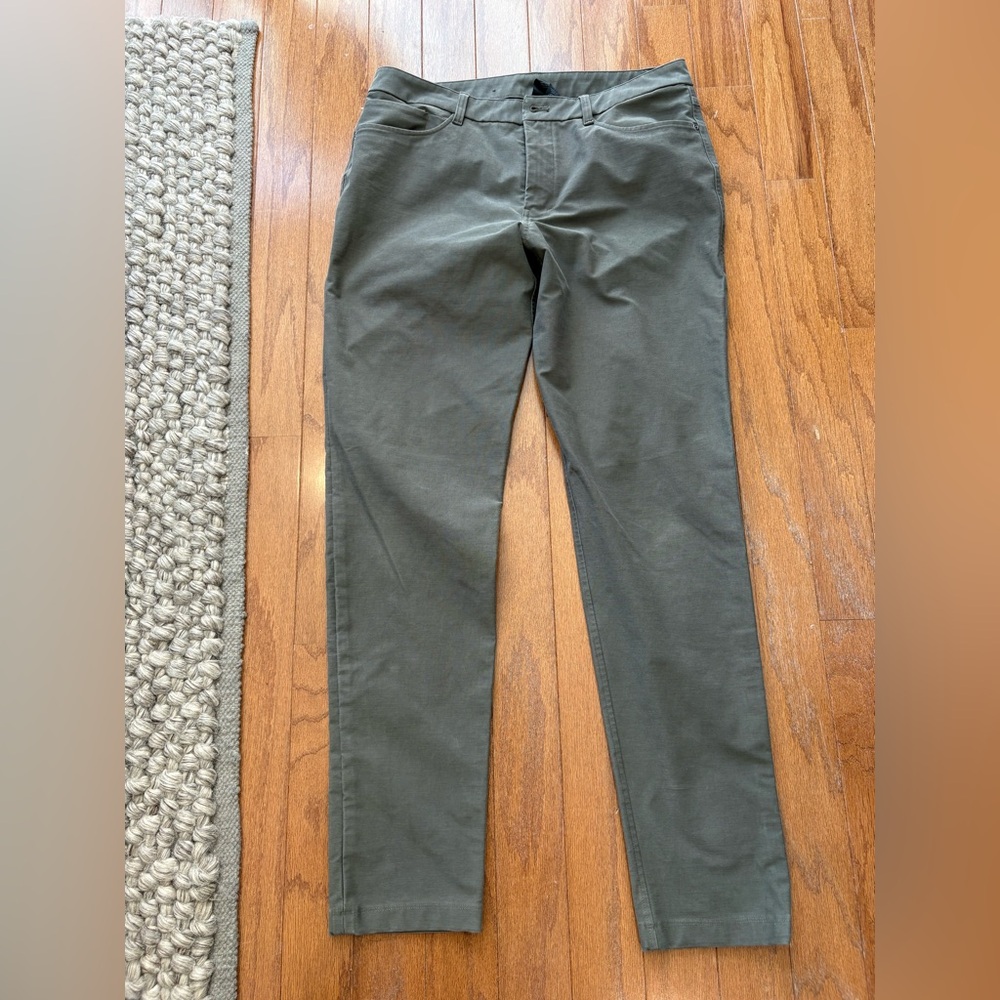 Lululemon Mens Pants 33